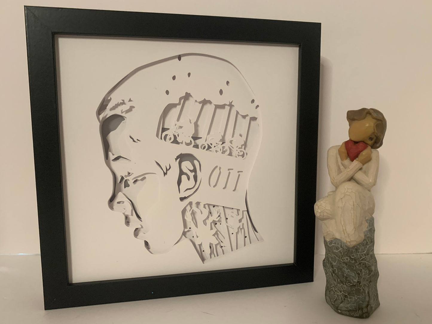 Stranger Things 011 Lightbox: Sci-Fi Shadow Box Decor